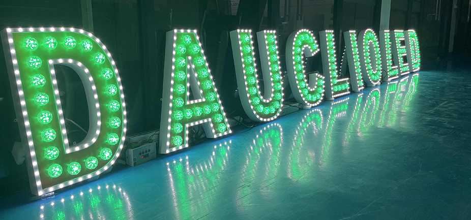 定造灯泡字LED发光字告白字